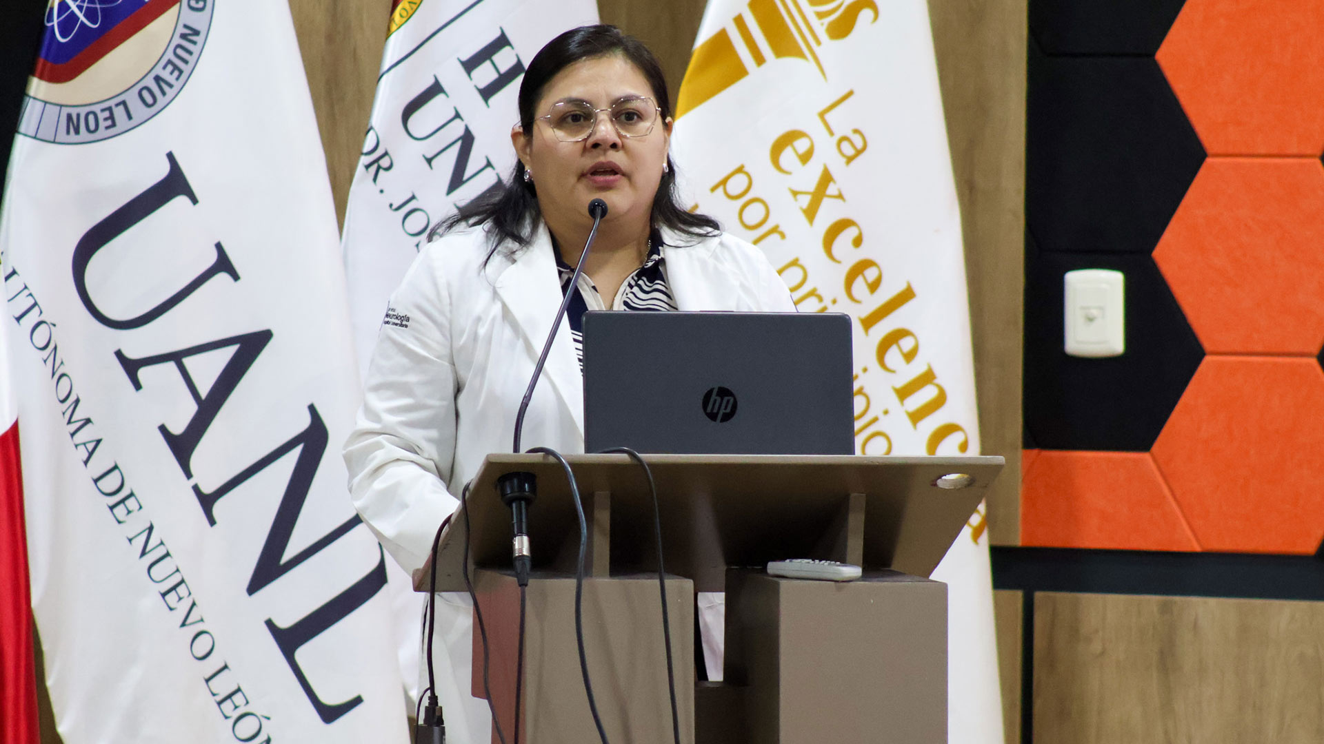 Aborda Facultad de Medicina diagnóstico, mitos y tratamiento de la migraña