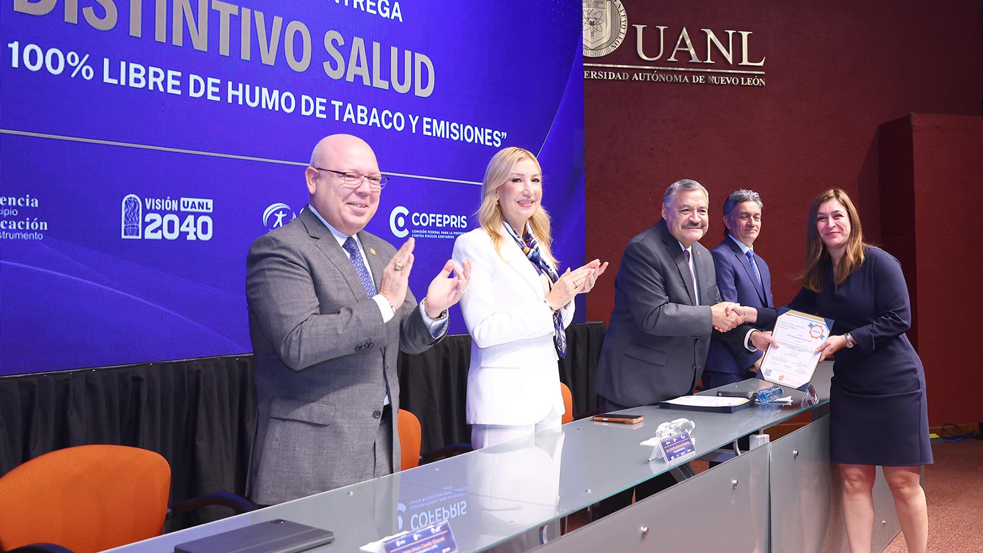 90 instituciones UANL reciben Distintivo Salud
