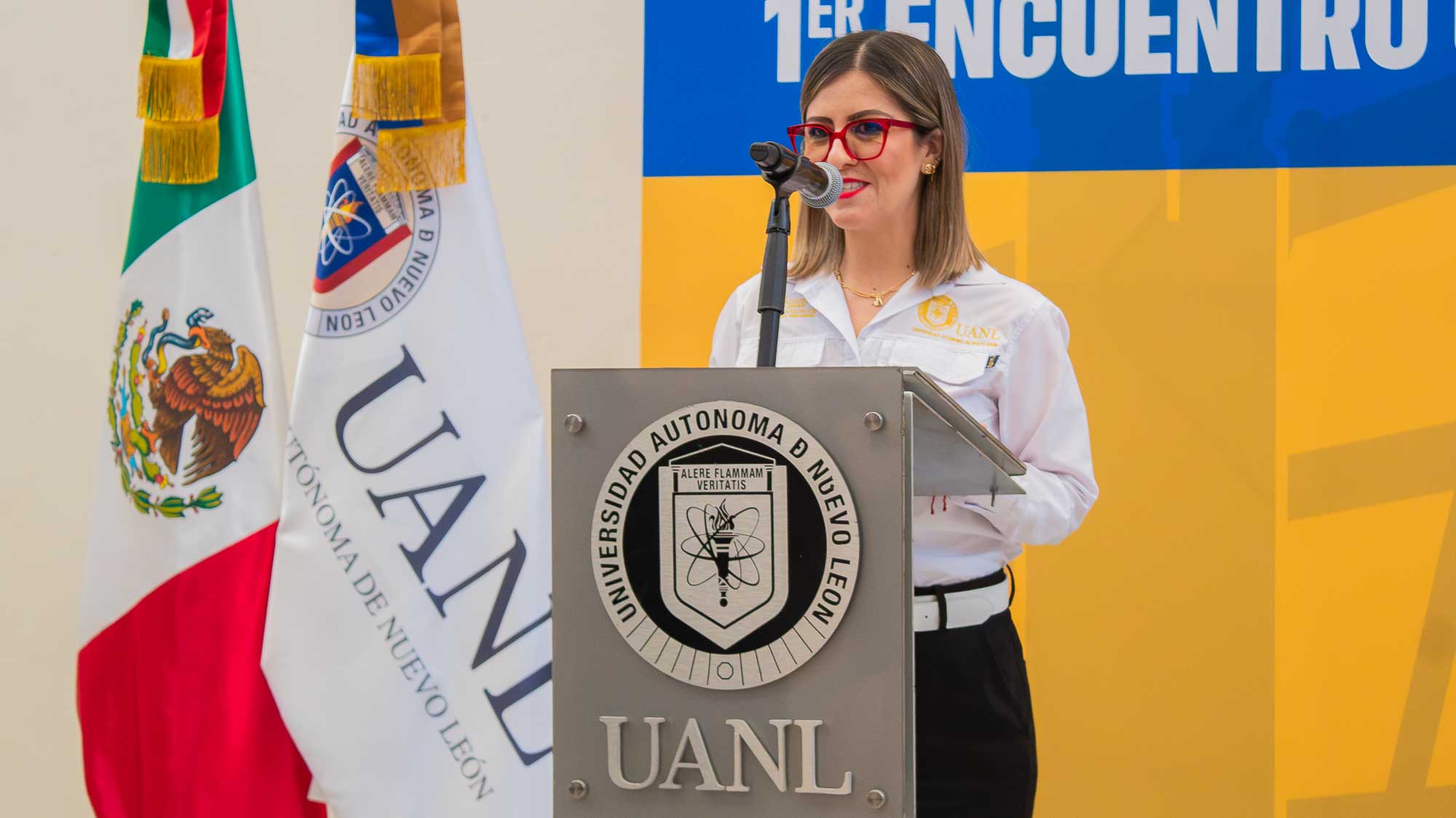 Reúne UANL a adultos mayores en encuentro universitario