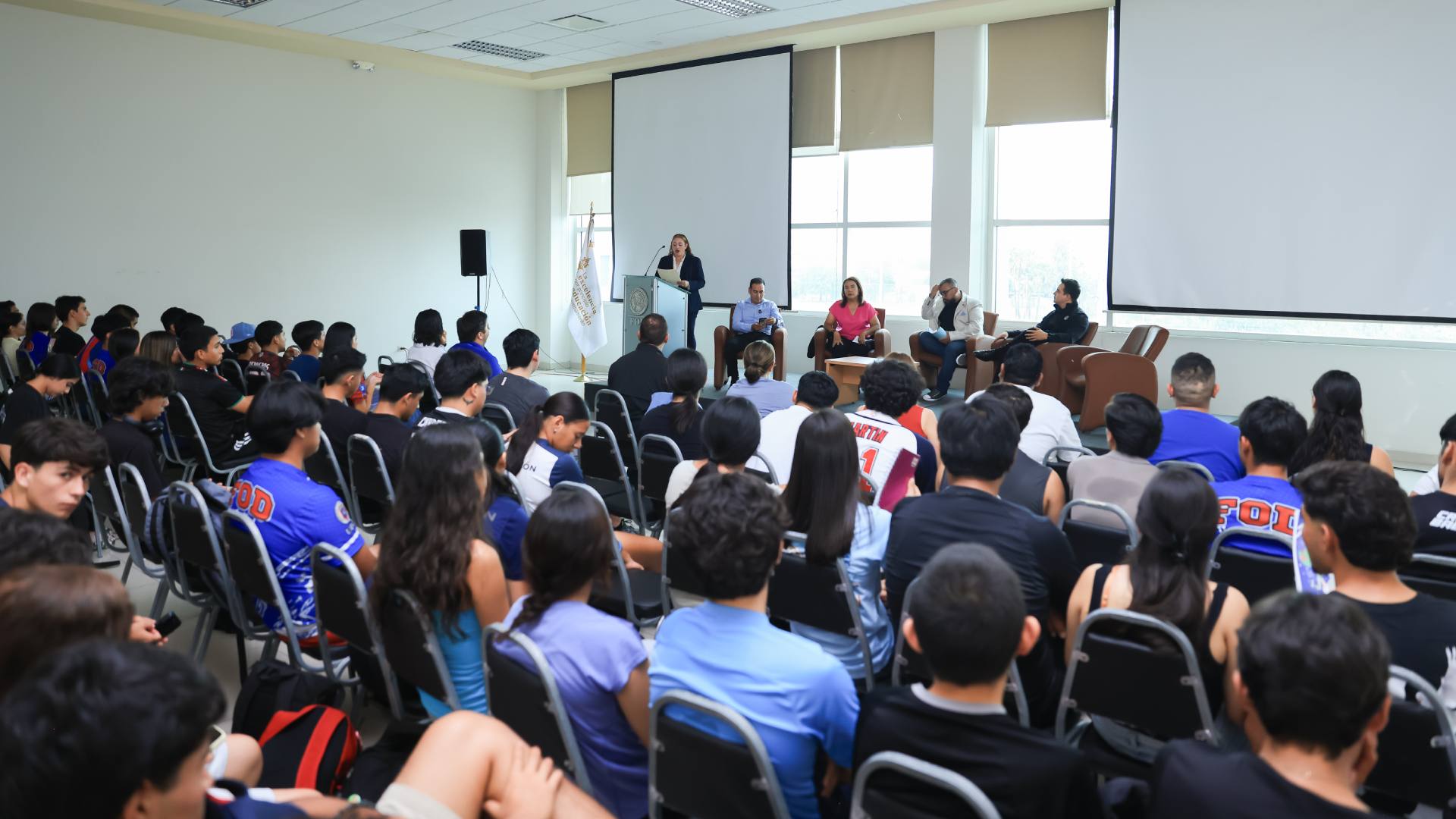 Conecta FOD formación académica con necesidades laborales