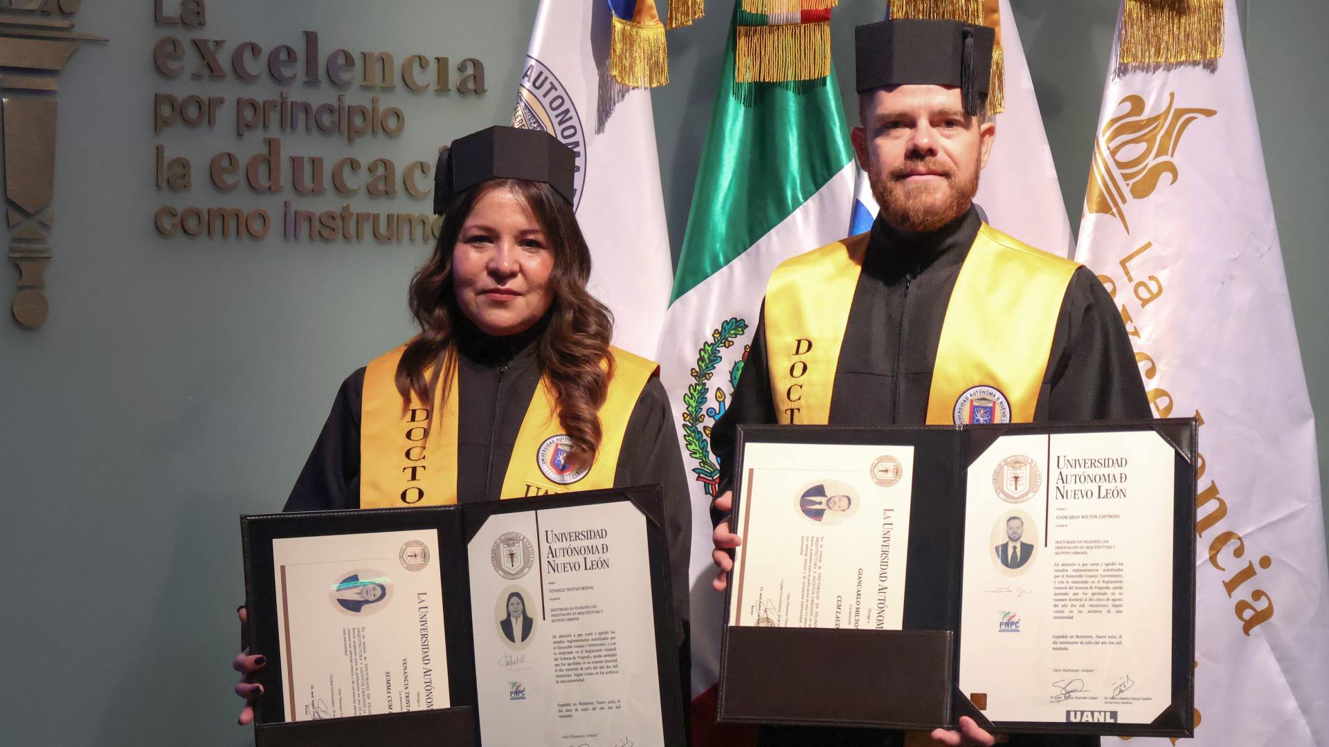 UANL reconoce la formación de 250 nuevos doctores