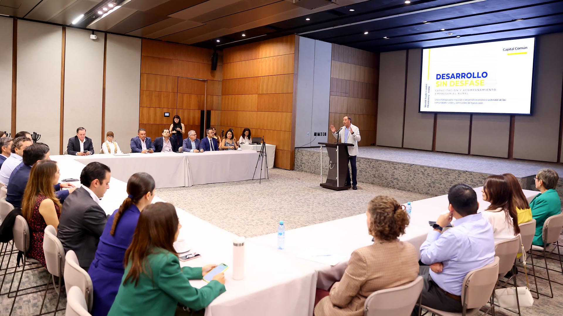 Secretario de Vinculación Estratégica y Desarrollo Institucional de la UANL, Abraham Hernández Paz