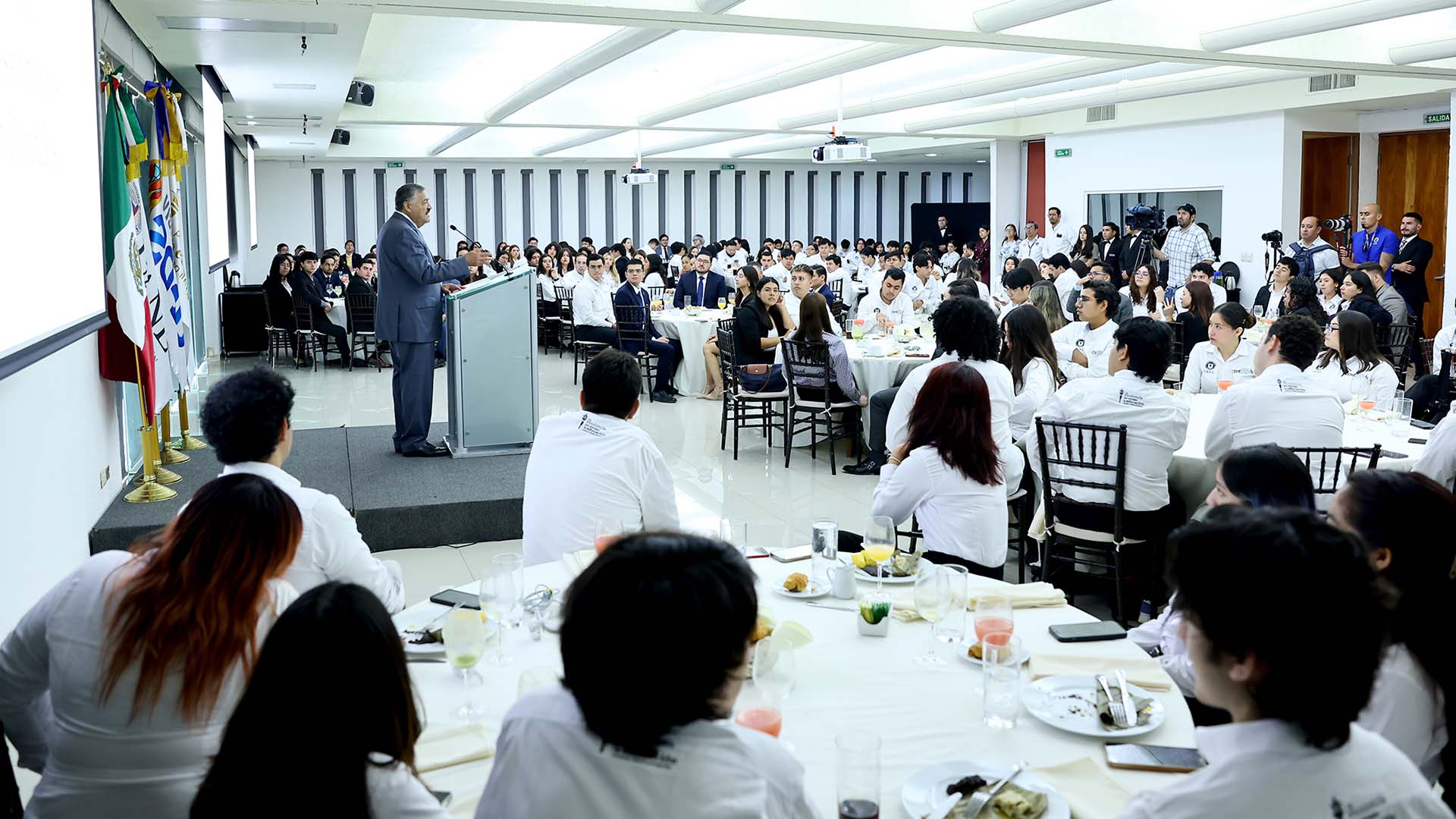 Reconoce Rector liderazgo y compromiso de las federaciones estudiantiles