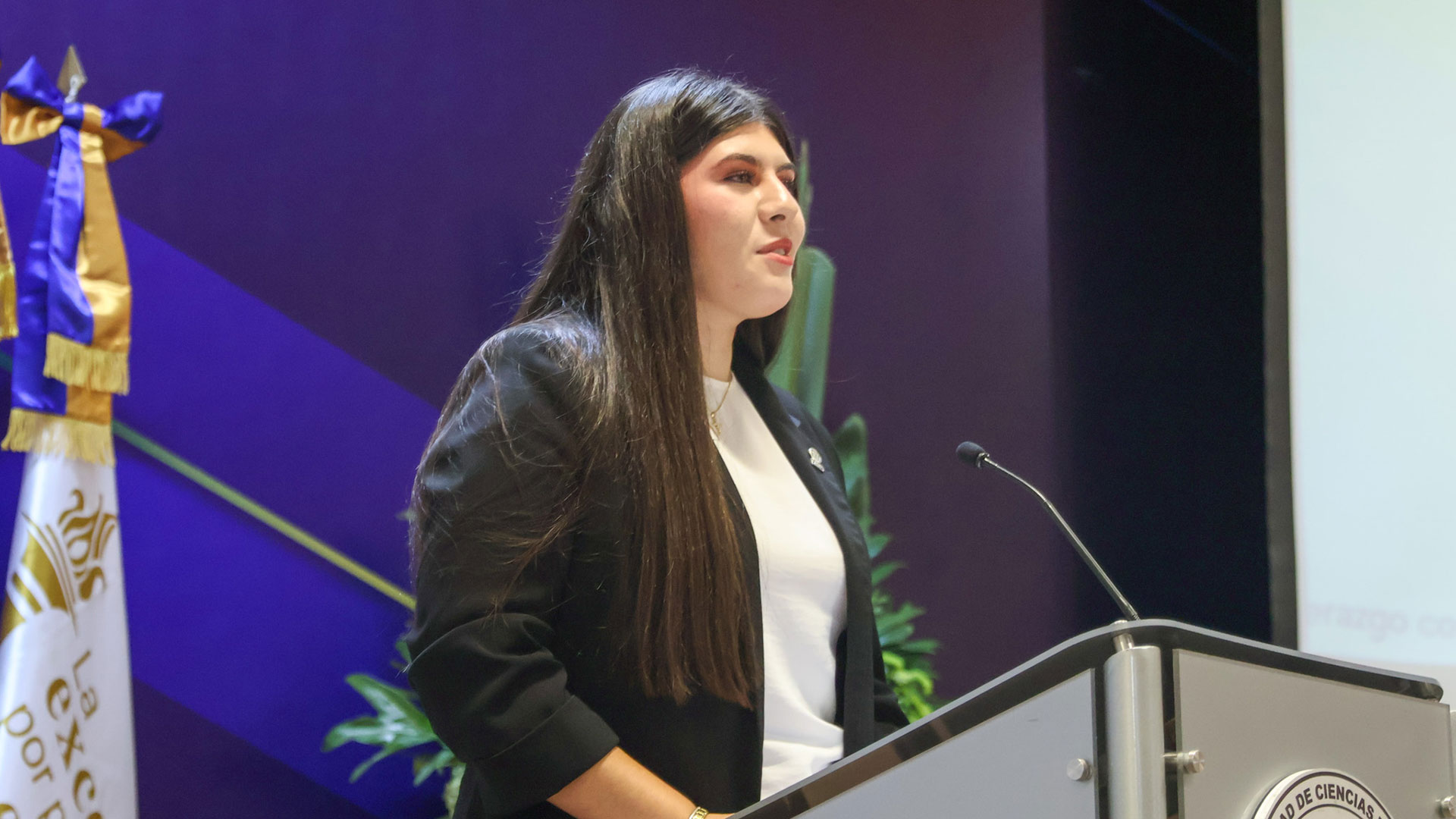 Ciencias Políticas tiene mesa directiva estudiantil liderada por dos mujeres