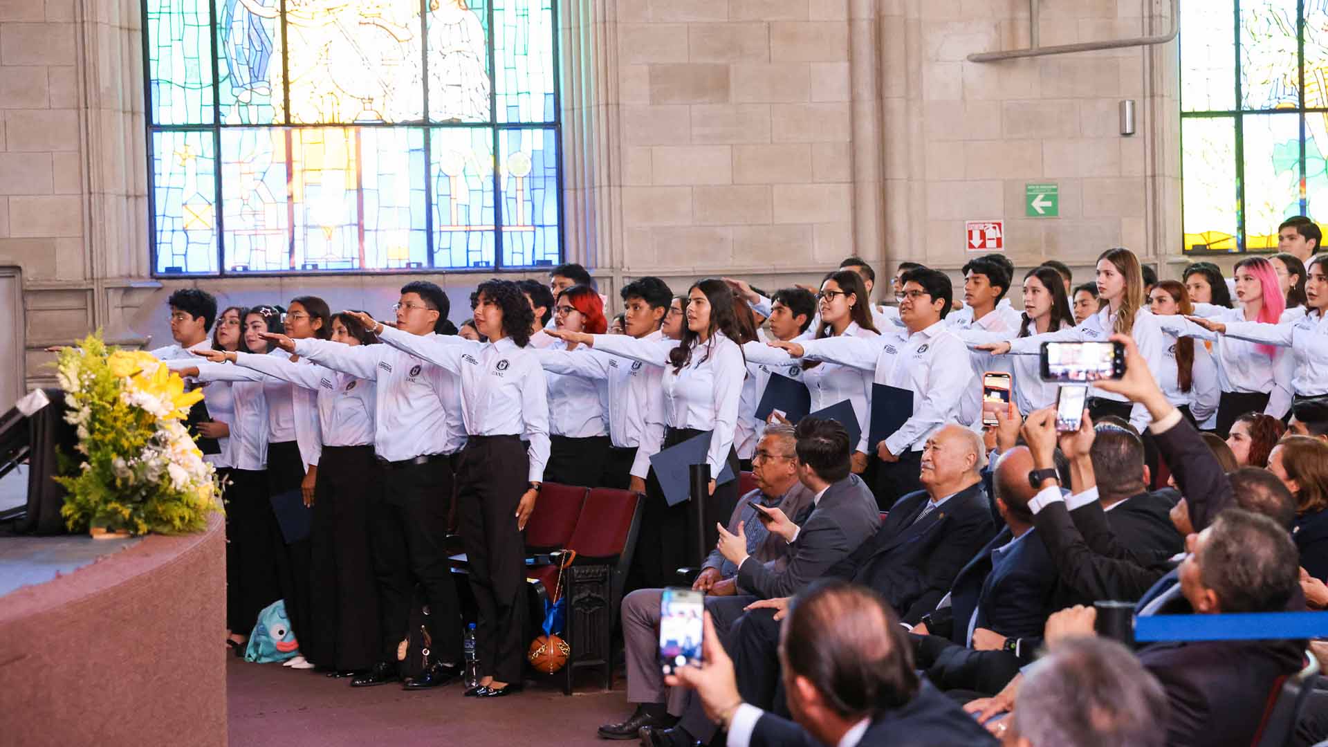 Encabeza Rector toma de protesta de federaciones universitarias