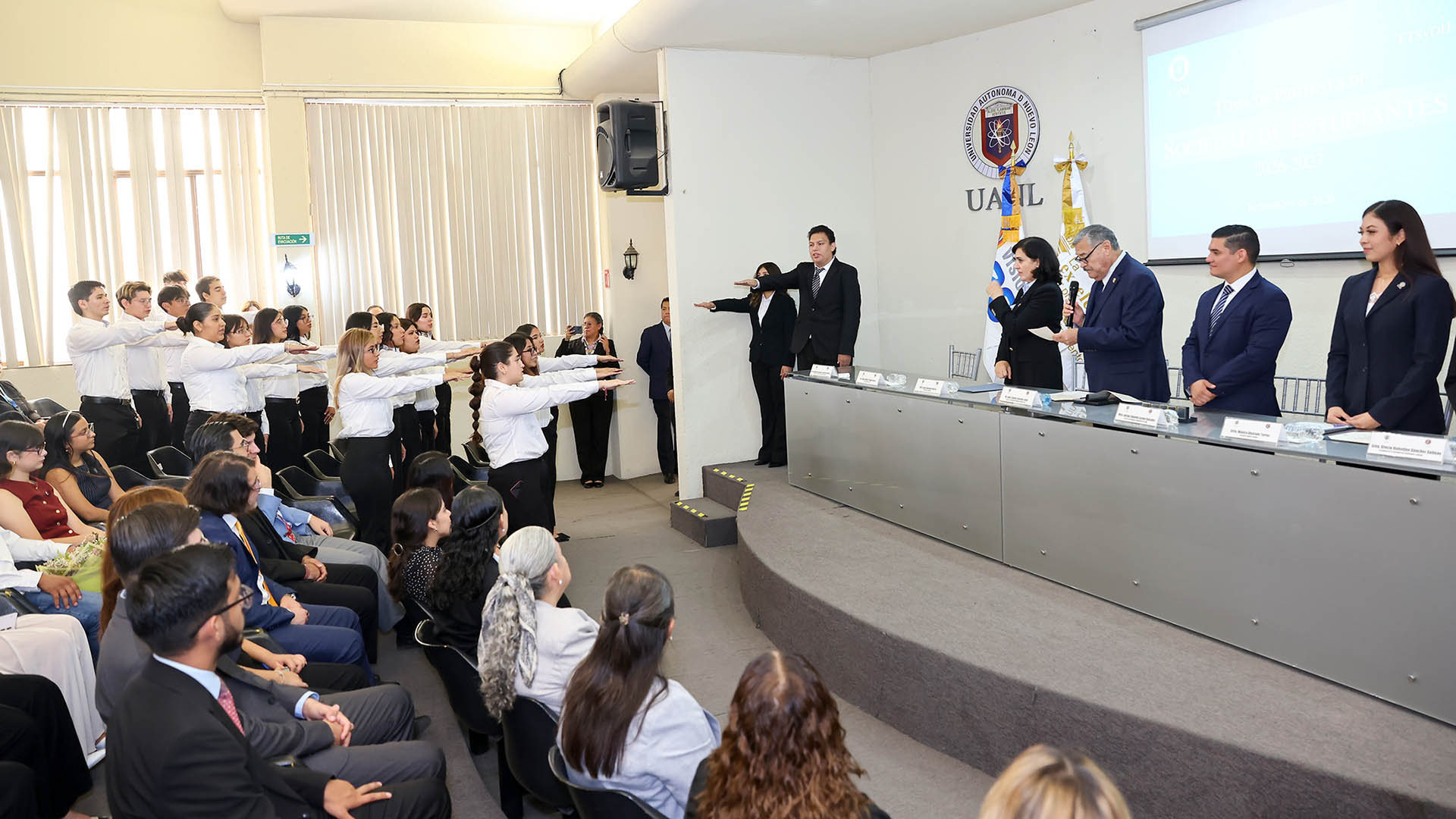 Asume nueva Sociedad de Estudiantes compromiso con comunidad de Trabajo Social