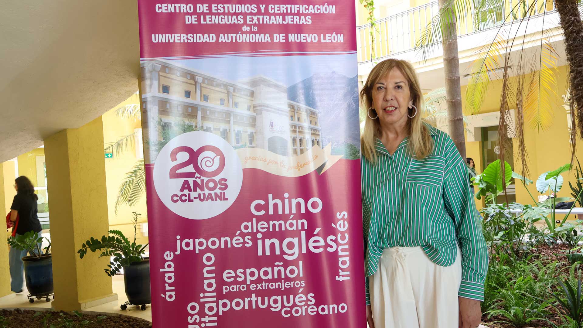 Celebran 20 años con encuentro de lenguas y culturas