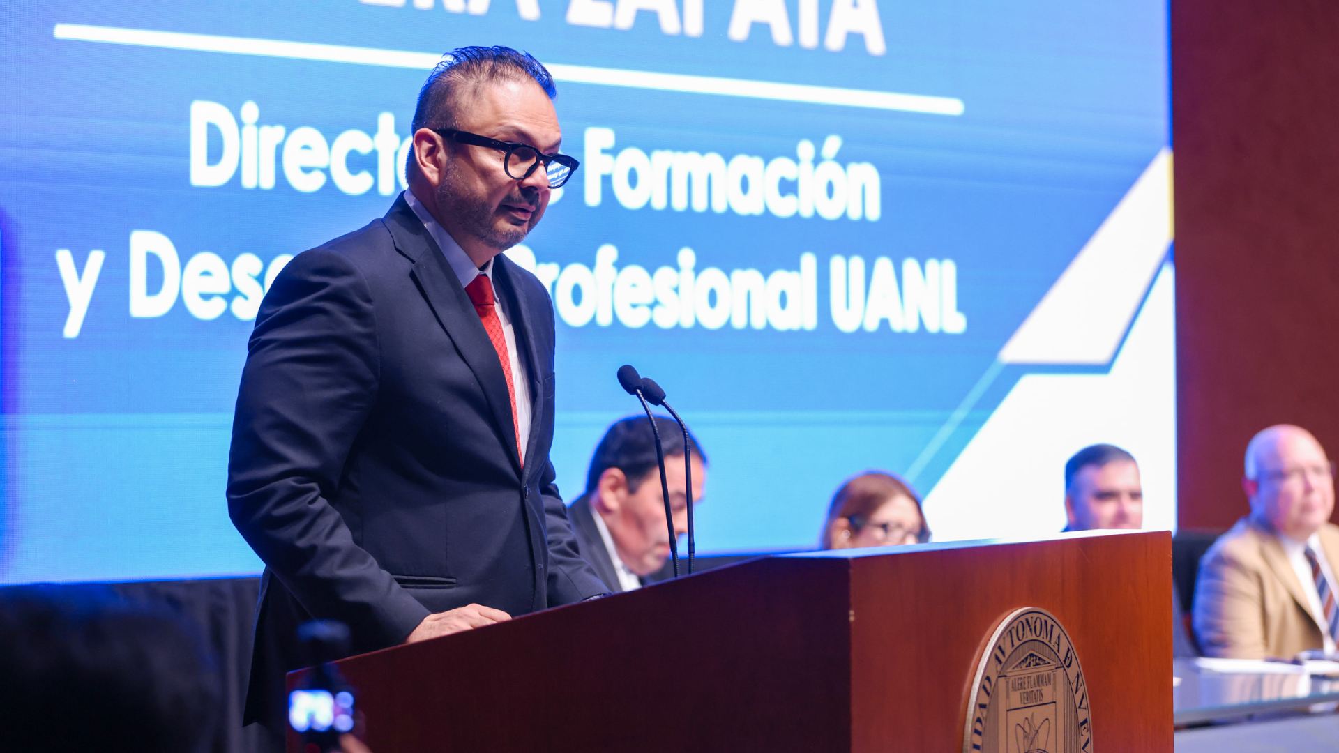 Certifican a docentes por su excelencia académica