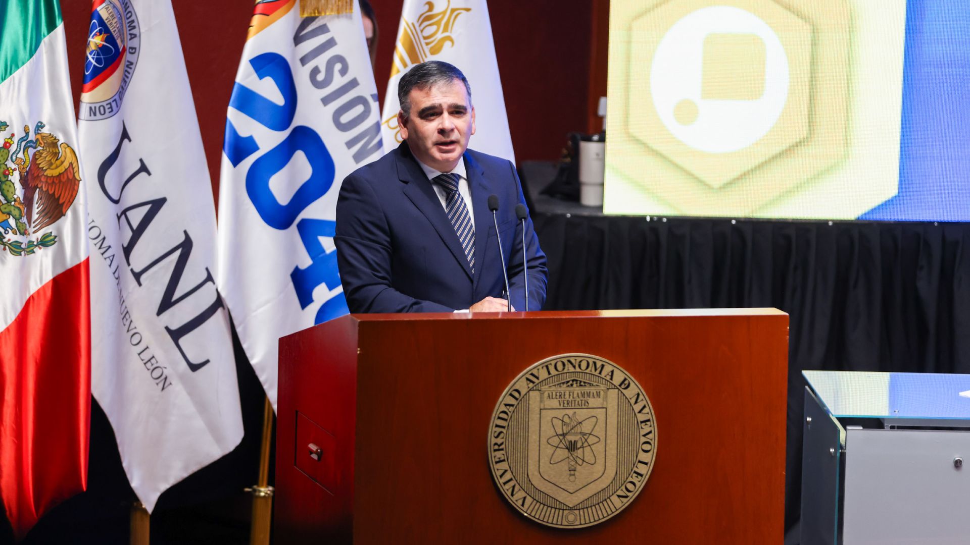 Certifican a docentes por su excelencia académica