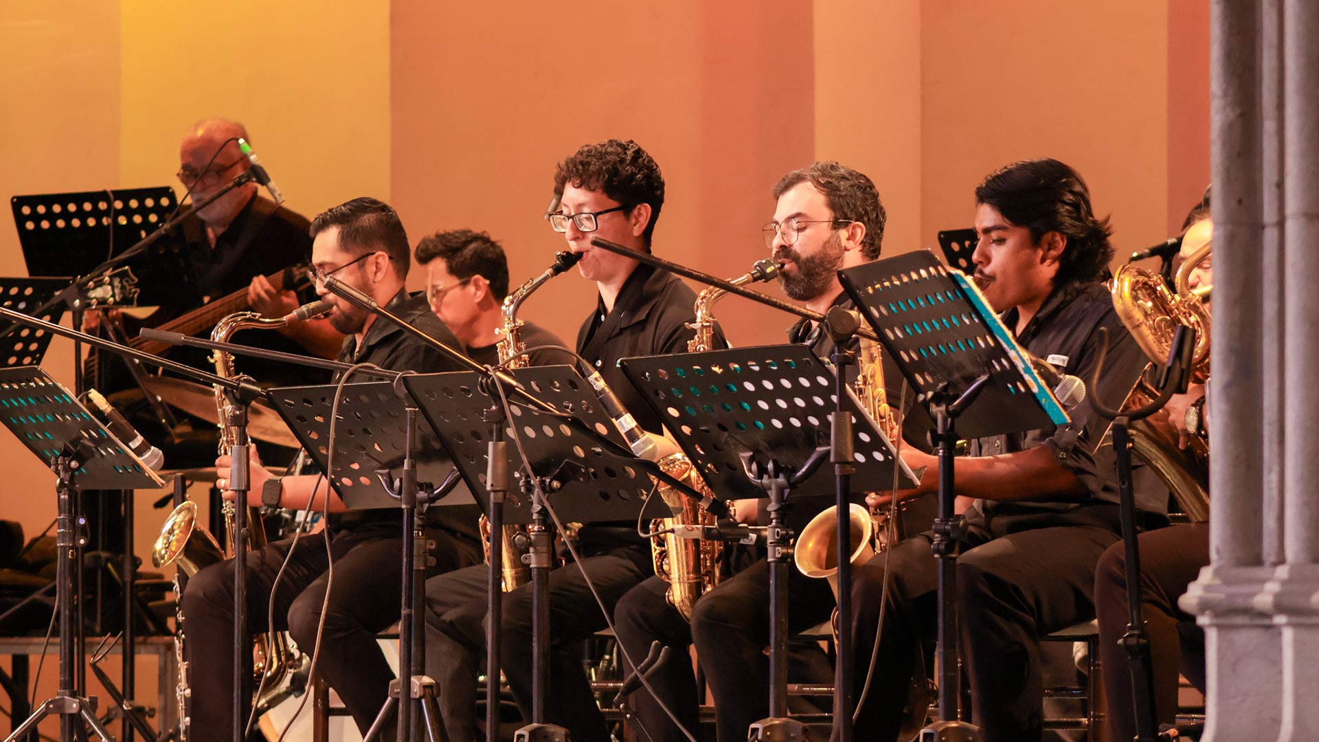 Ameniza Big Band UANL con concierto didáctico