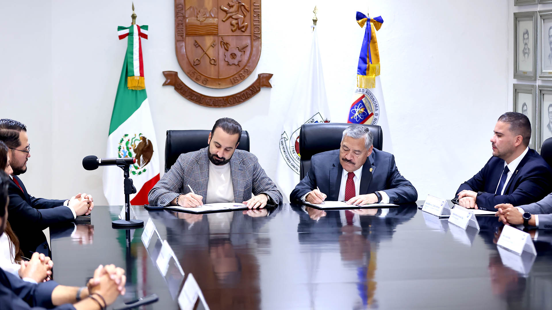Amplían UANL y San Pedro oportunidades de formación para funcionarios municipales