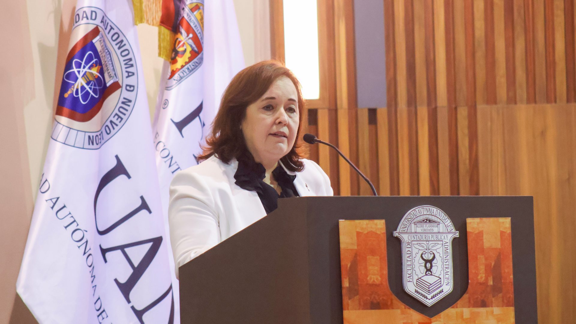 Preparan a estudiantes para semana nacional de educación financiera
