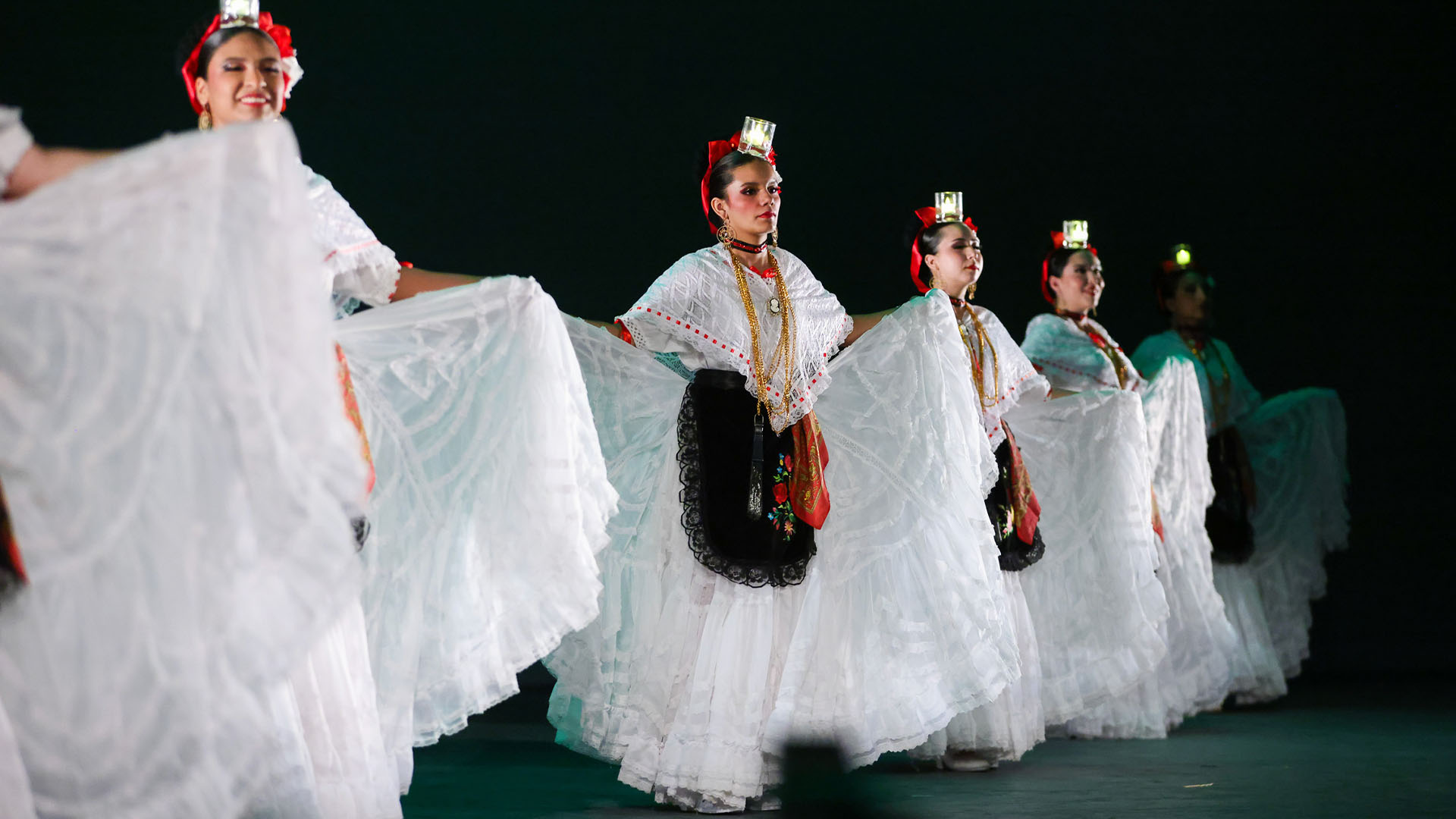 Celebra UANL sus raíces y tradiciones con Muestra de Danza Folklórica 2026