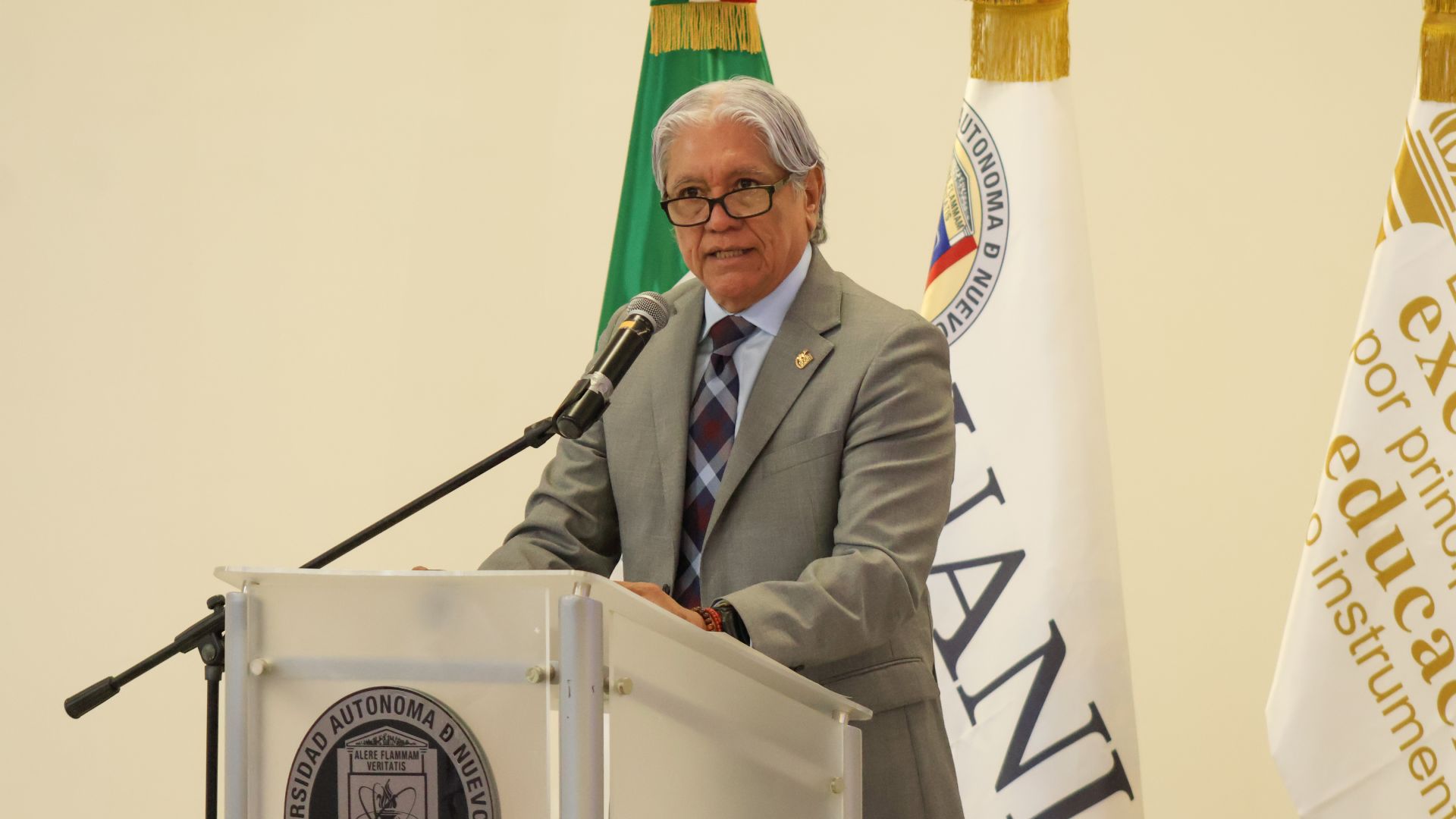 Integra UANL a 1 mil 700 estudiantes al programa Mujeres en la Ciencia