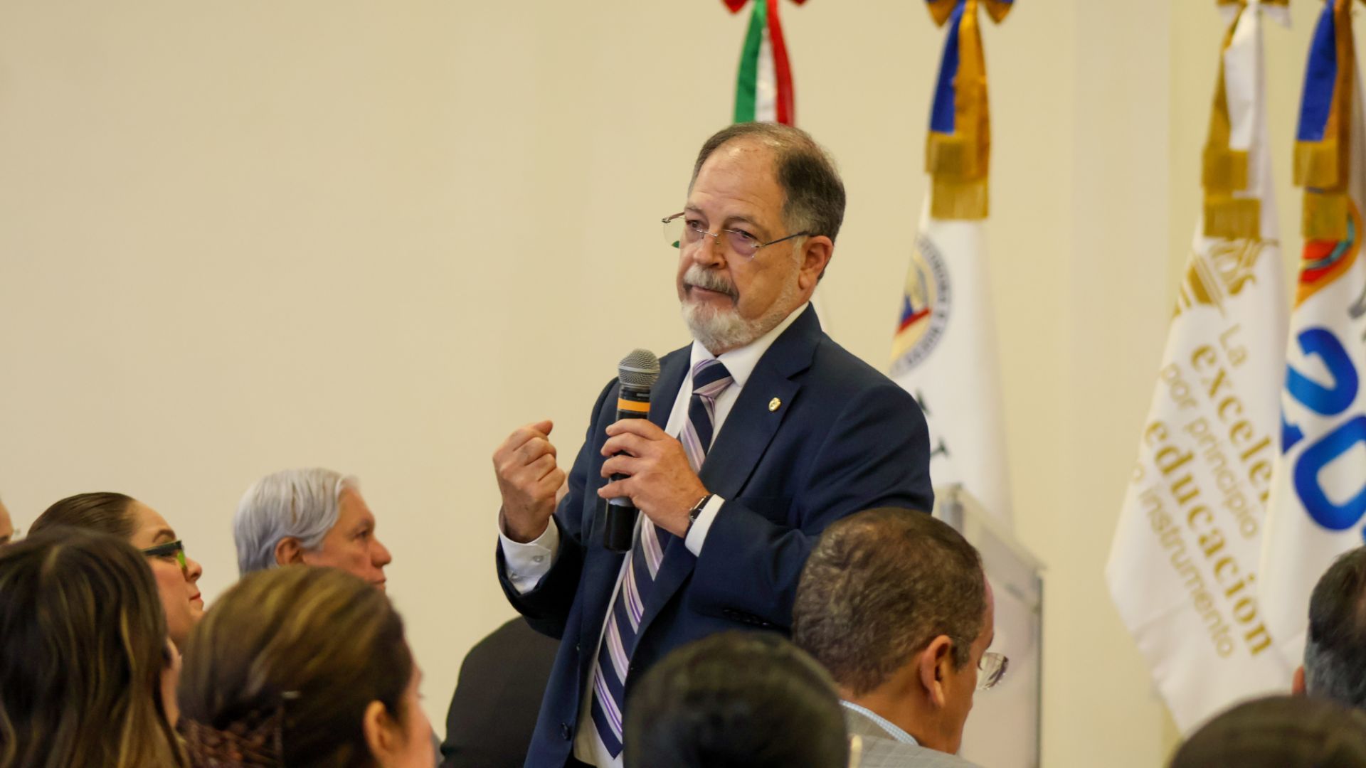Integra UANL a 1 mil 700 estudiantes al programa Mujeres en la Ciencia