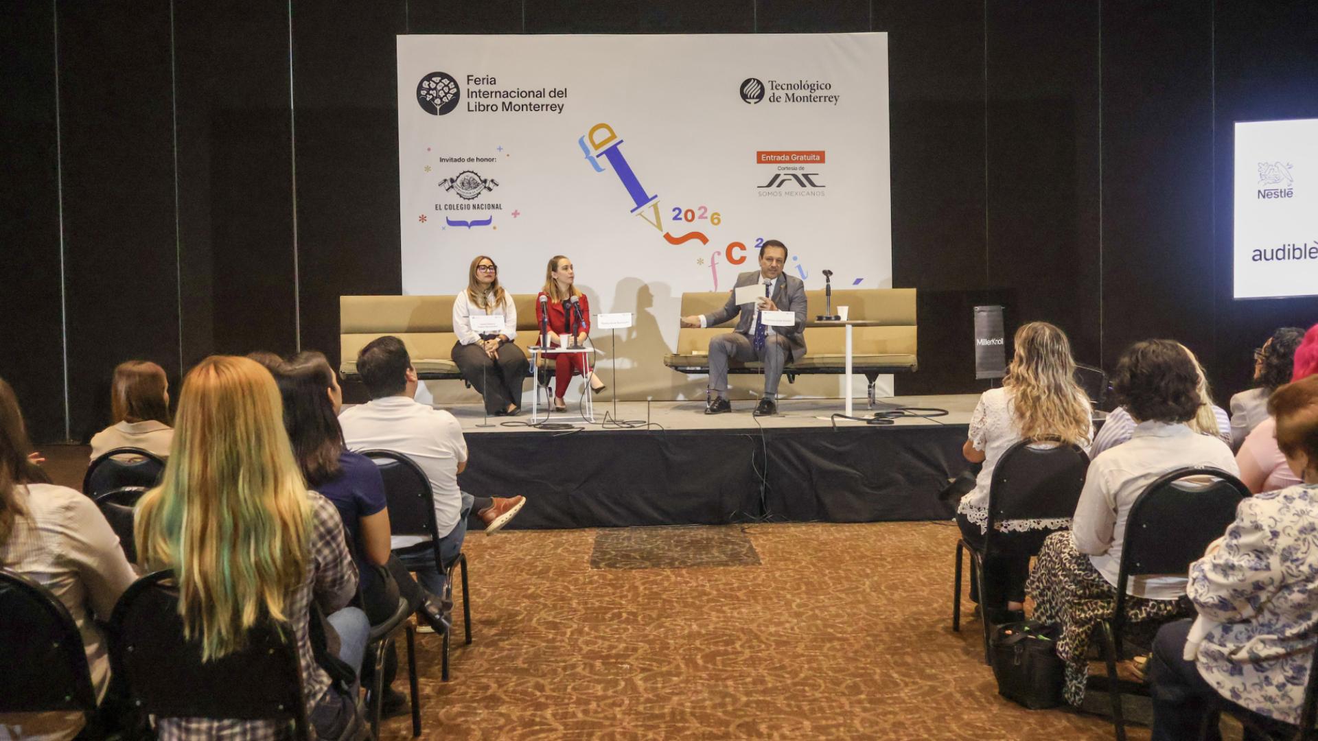 Dialogan sobre tendencias y desafíos de la traducción